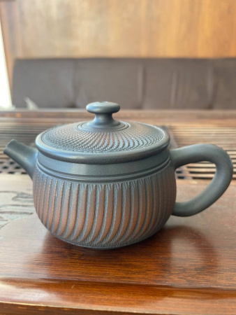 Глиняный чайник Цзяньшуй, Юньнань "Вихрь", 130 мл. Цена: 7&nbsp;630 ₽ руб.