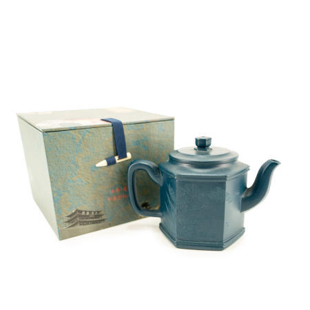 Чайник глиняный "Гранёный". Цена: 13 220 ₽ руб.