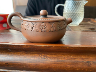 Глиняный чайник из Цзяньшуй, Юньнань "Плоскость" 180 мл. Цена: 20&nbsp;920 ₽ руб.