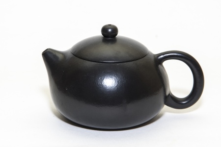 Чайник из исинской глины "Темный Сиши", мастера Гу Линлин, 200 мл.. Цена: 17 330 ₽ руб.