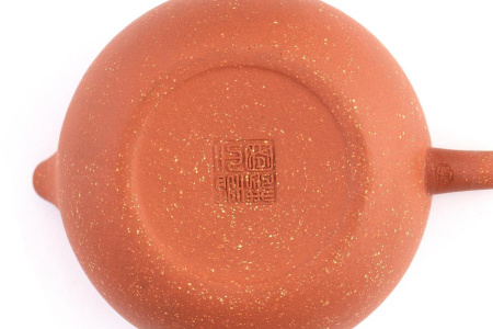 Чайник из Исин, Цзянсу «Первый весенний дождь», 225 мл.. Цена: 4 550 ₽ руб.