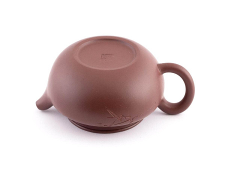 Чайник из исинской глины «Брусничный цвет» мастера Гао Вэньи, 130 мл.. Цена: 30 400 ₽ руб.