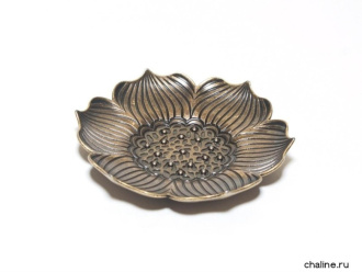 Bronze Flower Stand. Цена: ₽510 руб.