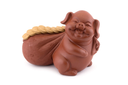 Чайная игрушка «Красный поросёнок с денежным мешком». Цена: 2 340 ₽ руб.