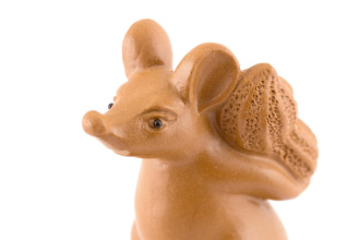 Игрушка «Мышка на монетке с орешком». Цена: 1 640 ₽ руб.