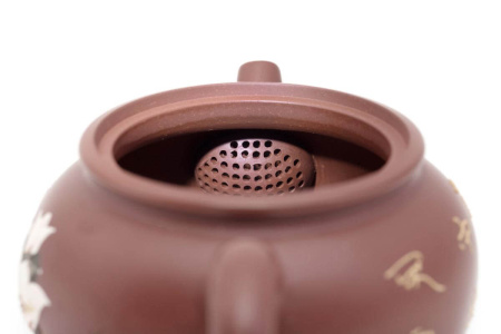 Чайник из Исин, Цзянсу "Магнолии", 190 мл. Цена: 8 840 ₽ руб.