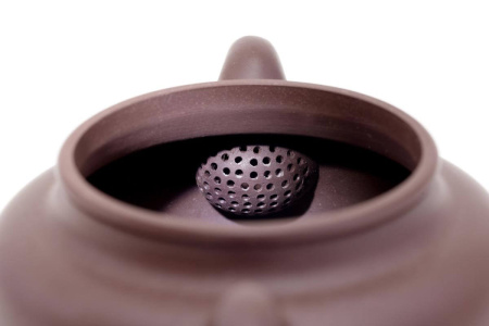 Чайник керамический из Исин, Цзянсу «Удобство в простоте», 180 мл.. Цена: 7 850 ₽ руб.