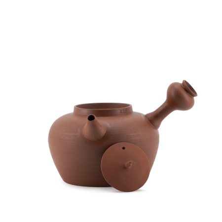 Чайник керамический из Исин, Цзянсу "Произведение", 600 мл. Цена: 24 170 ₽ руб.