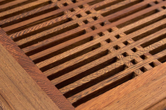 Чабань "Классическая" с лотком, венге,385 х 265 х 65. Цена: 16 300 ₽ руб.