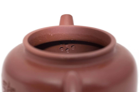 Чайник керамический из Исин, Цзянсу "Дунху", 200 мл. Цена: 10 820 ₽ руб.