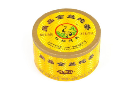 Прессованный шу пуэр - Шу пуэр 2018 г. «Золотая нить» марки «Сосна и журавль» завода «Сягуань» гнездо 100 г, 