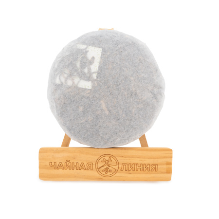 Чайная линия - Шэн пуэр со старых деревьев гор Лаоманьэ марки "Чайная Линия" 200 г, 