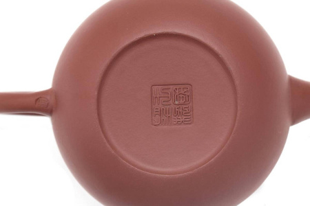 Чайник из Исин, Цзянсу «Грушевидный», 180 мл.. Цена: 9 620 ₽ руб.