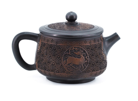 Глиняный чайник из Цзяньшуй, Юньнань "Путь ХЭ", 355 мл. Цена: 18 130 ₽ руб.