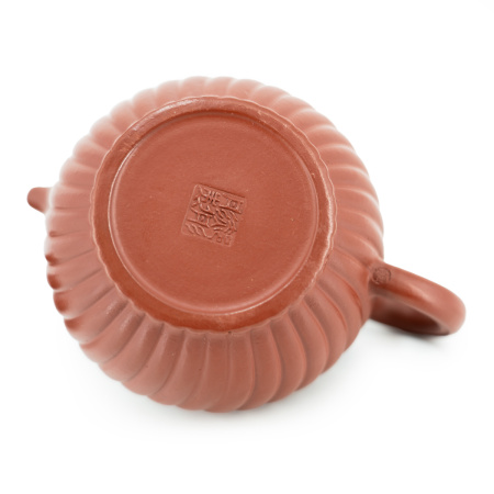 Чайник керамический из Исин, Цзянсу "Потоки воздуха" 200мл. Цена: 9 080 ₽ руб.