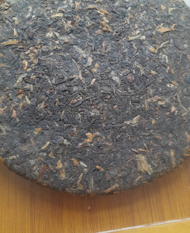 Прессованный шу пуэр - Шу пуэр 2023 г. "Наньно" бренда "Tea King Village", 357 г, 