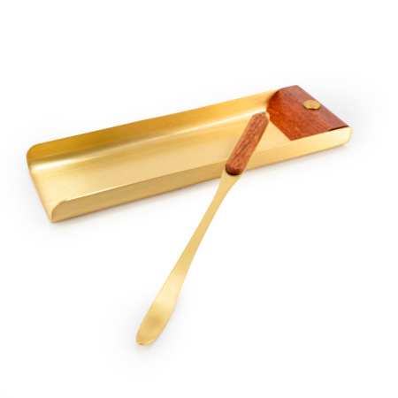 Чахэ металлическое с лопаткой "Совершенство металла" | 茶荷 - сосуд для знакомства с чаем Чахэ металлическое с лопаткой "Совершенство металла"|茶荷. Цена: 5 020 ₽ руб.